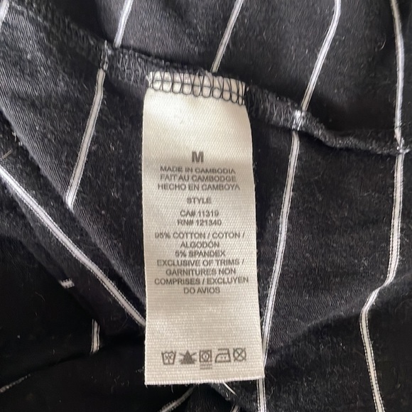 Striped Tank Top Garage Size Medium - Picture 5 of 6